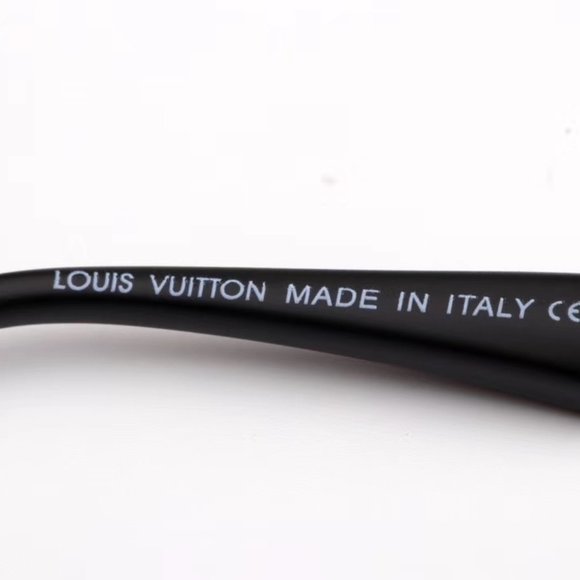 Louis Vuitton 201903 travel Polarized Sunglasses